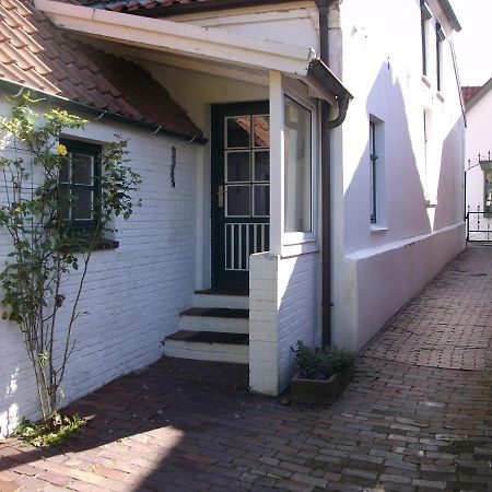 Moij Stuuv Apartment Greetsiel Exterior photo